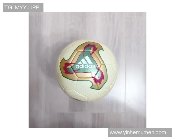 足球世界杯官方用球技术演变与创新发展历程研究探析